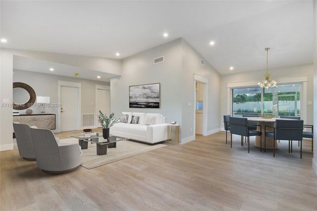 11011 SW 110th Rd, Miami, FL 33176