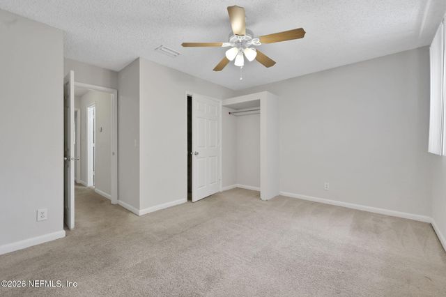 5811 ATLANTIC Boulevard 223, Jacksonville, FL 32207