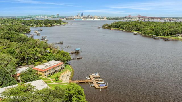 5811 ATLANTIC Boulevard 223, Jacksonville, FL 32207
