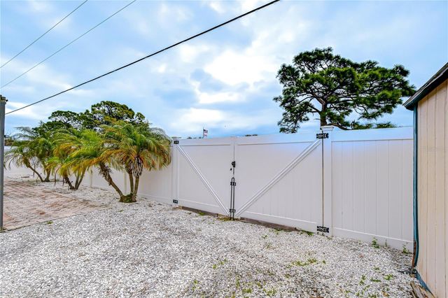 11875 92ND WAY, Largo, FL 33773