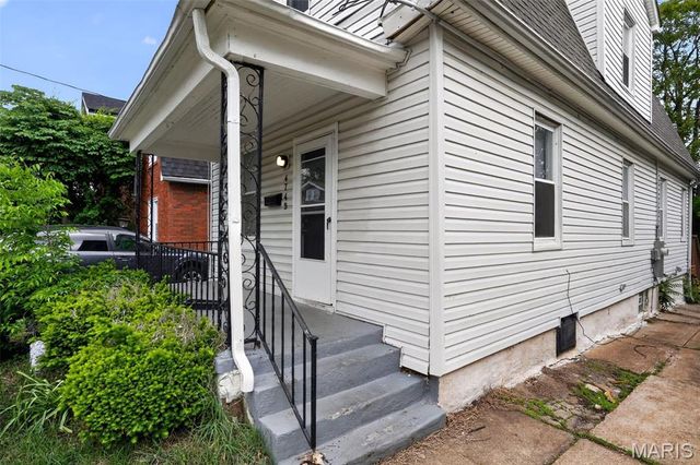 4749 Oldenburg Avenue, St Louis, MO 63123