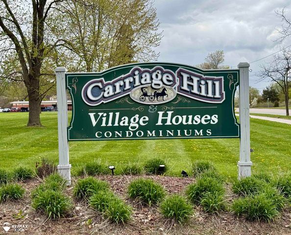2131 Carriage Hill Circle, Lapeer, MI 48446