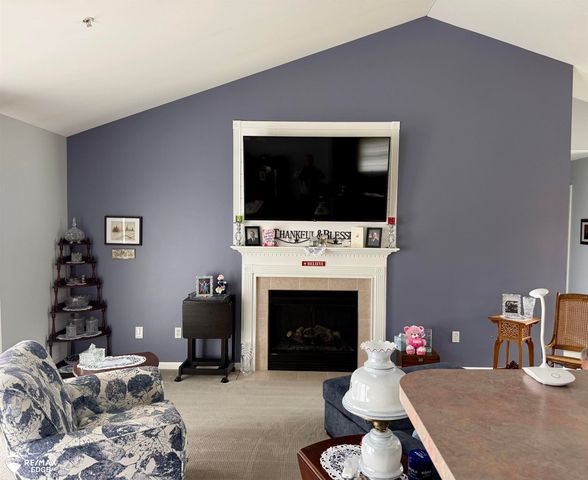 2131 Carriage Hill Circle, Lapeer, MI 48446