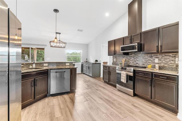 326 WOODLAND TRAIL, Lady Lake, FL 32159