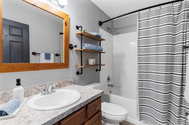 326 WOODLAND TRAIL, Lady Lake, FL 32159