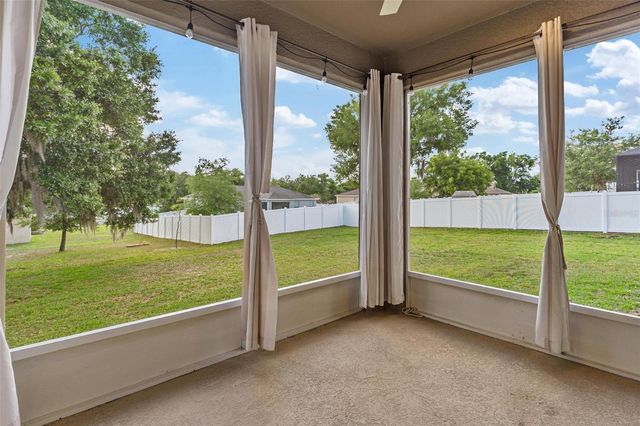 326 WOODLAND TRAIL, Lady Lake, FL 32159