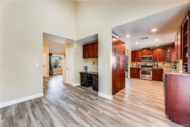 8380 Kentland, West Hills, CA 91304