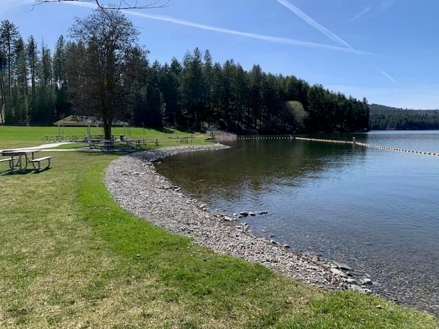 15307 W Autumn Ln, Nine Mile Falls, WA 99026