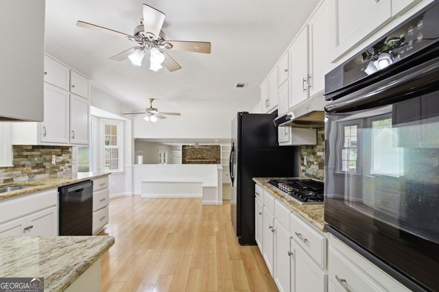3662 Sweet Briar Lane SE, Conyers, GA 30094