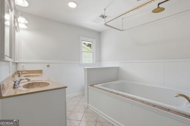 3662 Sweet Briar Lane SE, Conyers, GA 30094