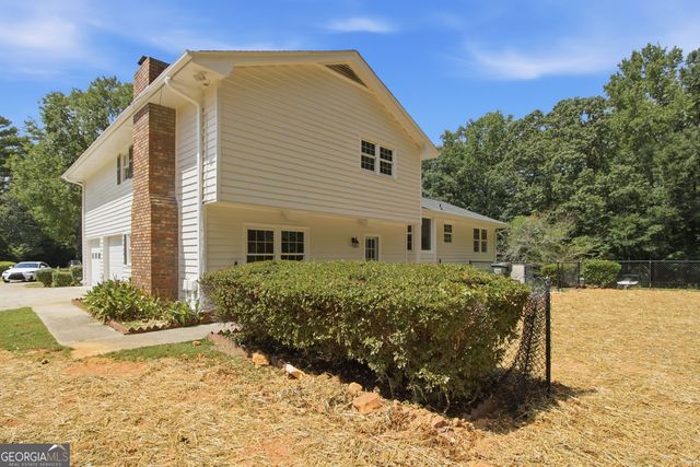 3662 Sweet Briar Lane SE, Conyers, GA 30094