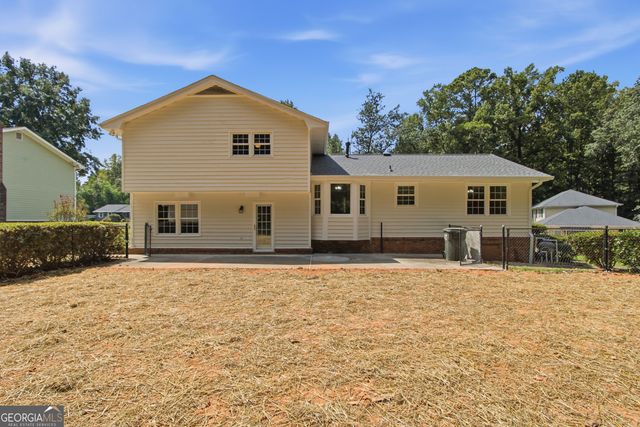 3662 Sweet Briar Lane SE, Conyers, GA 30094