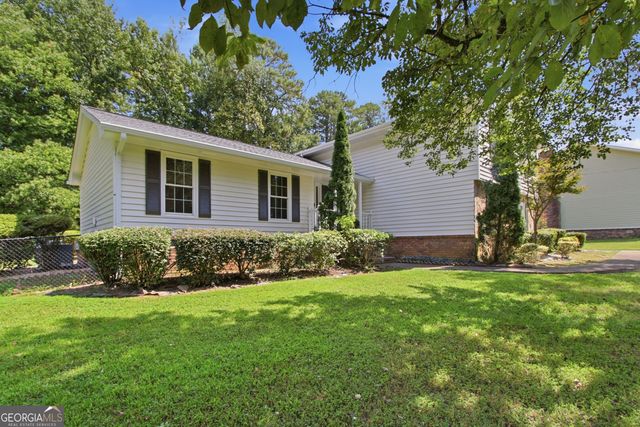 3662 Sweet Briar Lane SE, Conyers, GA 30094