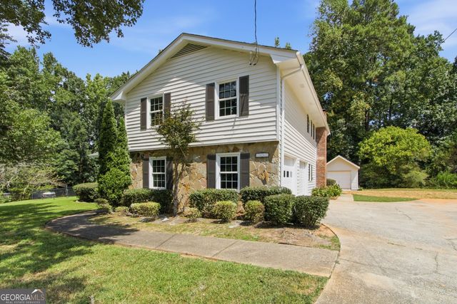 3662 Sweet Briar Lane SE, Conyers, GA 30094