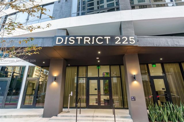 225 N Miami Avenue 1102, Miami, FL 33128