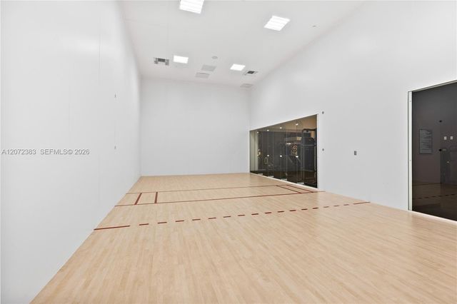 225 N Miami Avenue 1102, Miami, FL 33128