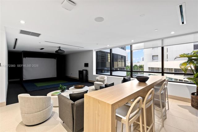 225 N Miami Avenue 1102, Miami, FL 33128