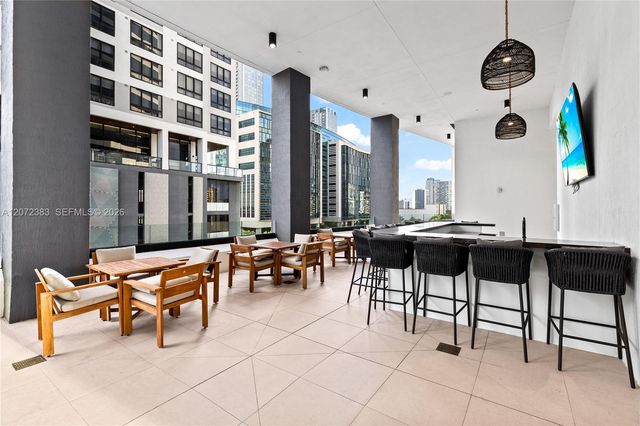 225 N Miami Avenue 1102, Miami, FL 33128