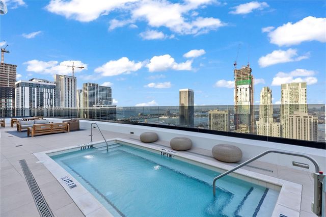225 N Miami Avenue 1102, Miami, FL 33128