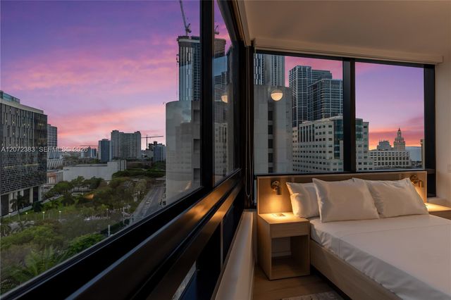 225 N Miami Avenue 1102, Miami, FL 33128