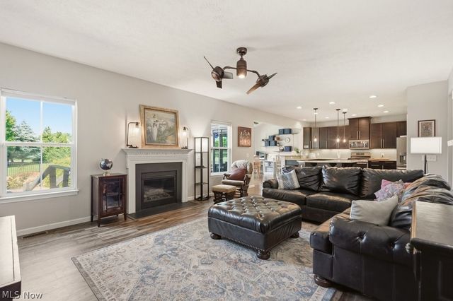 1504 Buckhurst Run, Wadsworth, OH 44281