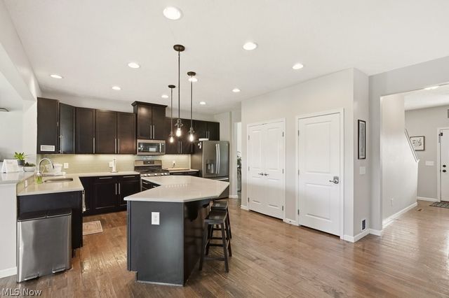 1504 Buckhurst Run, Wadsworth, OH 44281