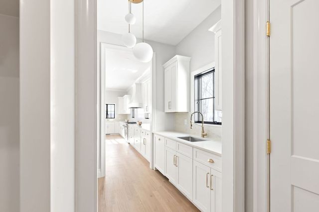 105 Adams Avenue, Newton, MA 02465