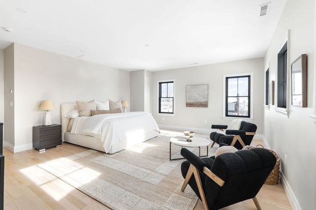 105 Adams Avenue, Newton, MA 02465