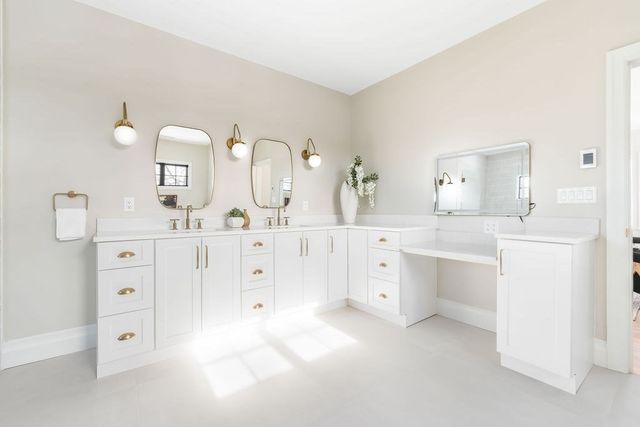 105 Adams Avenue, Newton, MA 02465