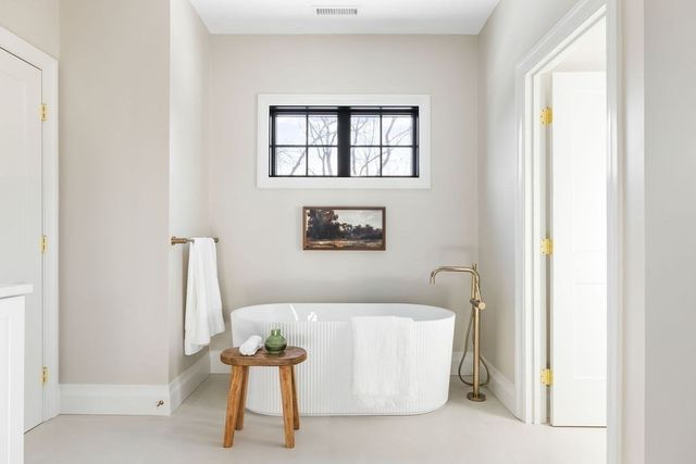 105 Adams Avenue, Newton, MA 02465