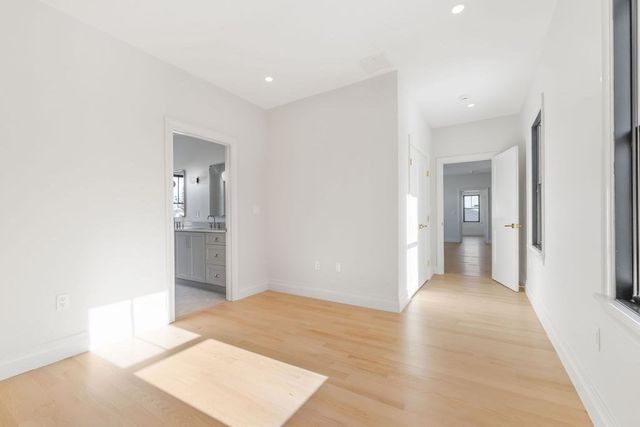 105 Adams Avenue, Newton, MA 02465