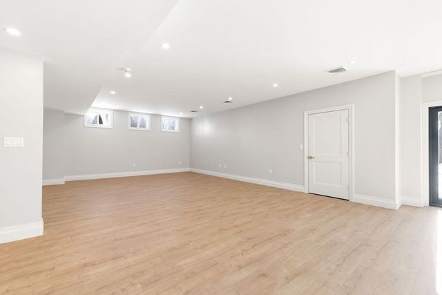 105 Adams Avenue, Newton, MA 02465