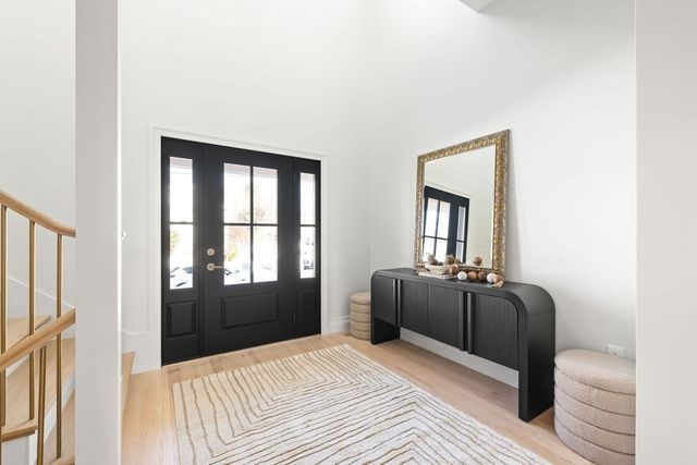 105 Adams Avenue, Newton, MA 02465