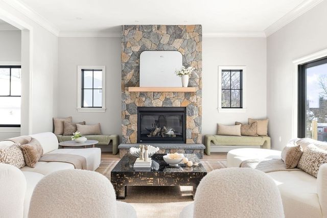 105 Adams Avenue, Newton, MA 02465