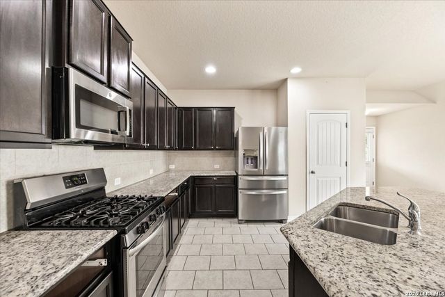 9211 SAVOY SANDS, San Antonio, TX 78254