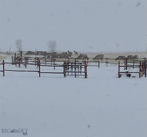 682 E River Road, Pray, MT 59065