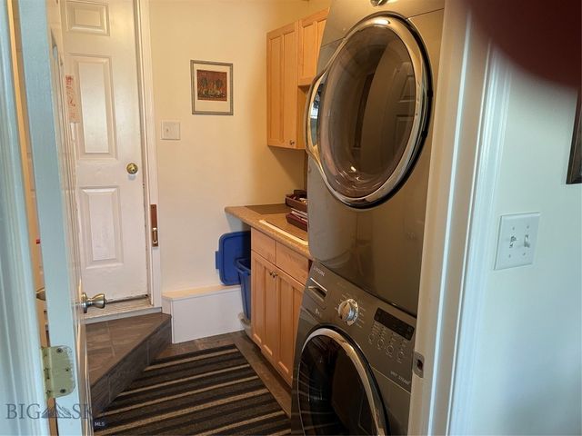 682 E River Road, Pray, MT 59065