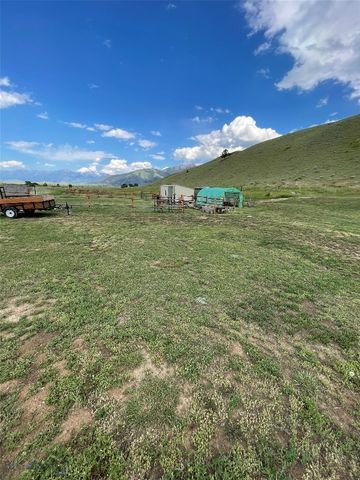 682 E River Road, Pray, MT 59065