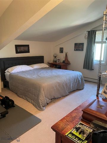 682 E River Road, Pray, MT 59065