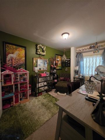 682 E River Road, Pray, MT 59065