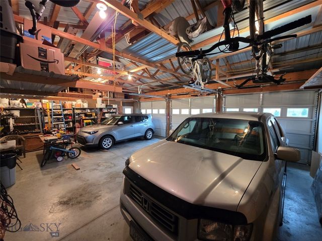 682 E River Road, Pray, MT 59065