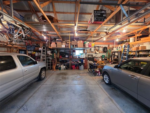 682 E River Road, Pray, MT 59065