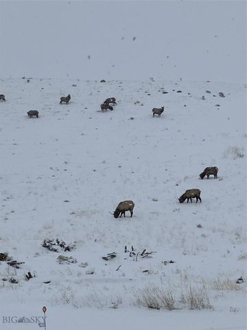 682 E River Road, Pray, MT 59065