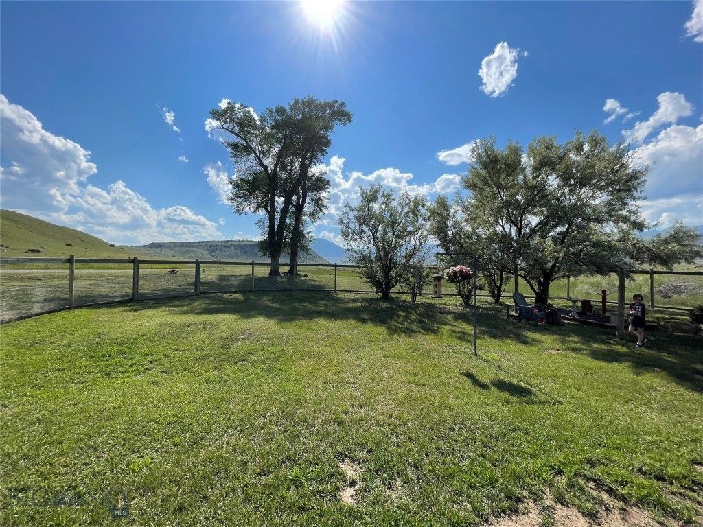 682 E River Road, Pray, MT 59065 photo 18