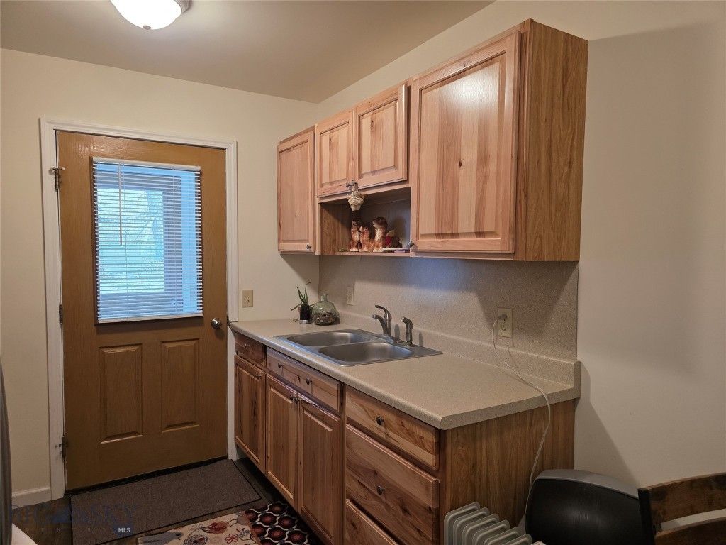 682 E River Road, Pray, MT 59065 photo 73