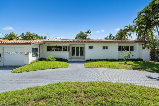 9217 Bay Dr, Surfside, FL 33154