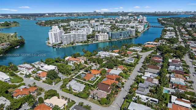 9217 Bay Dr, Surfside, FL 33154