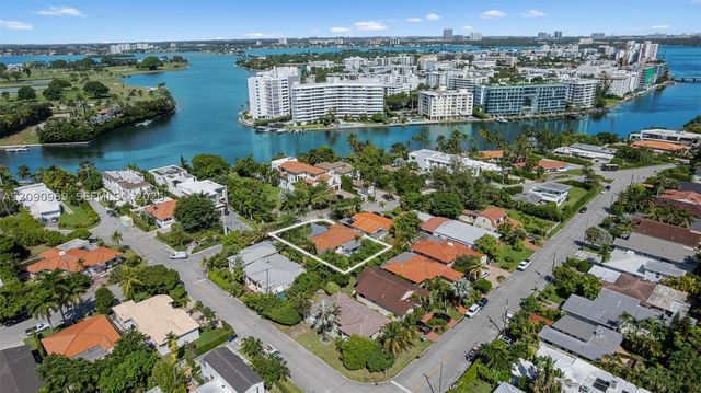 9217 Bay Dr, Surfside, FL 33154