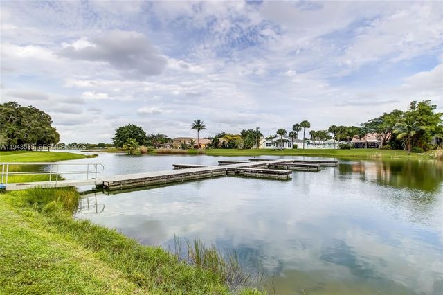 2485 NW 33rd Street 1612, Oakland Park, FL 33309