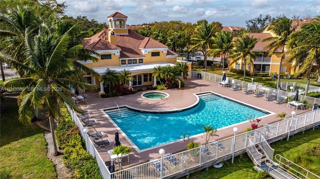 2485 NW 33rd Street 1612, Oakland Park, FL 33309